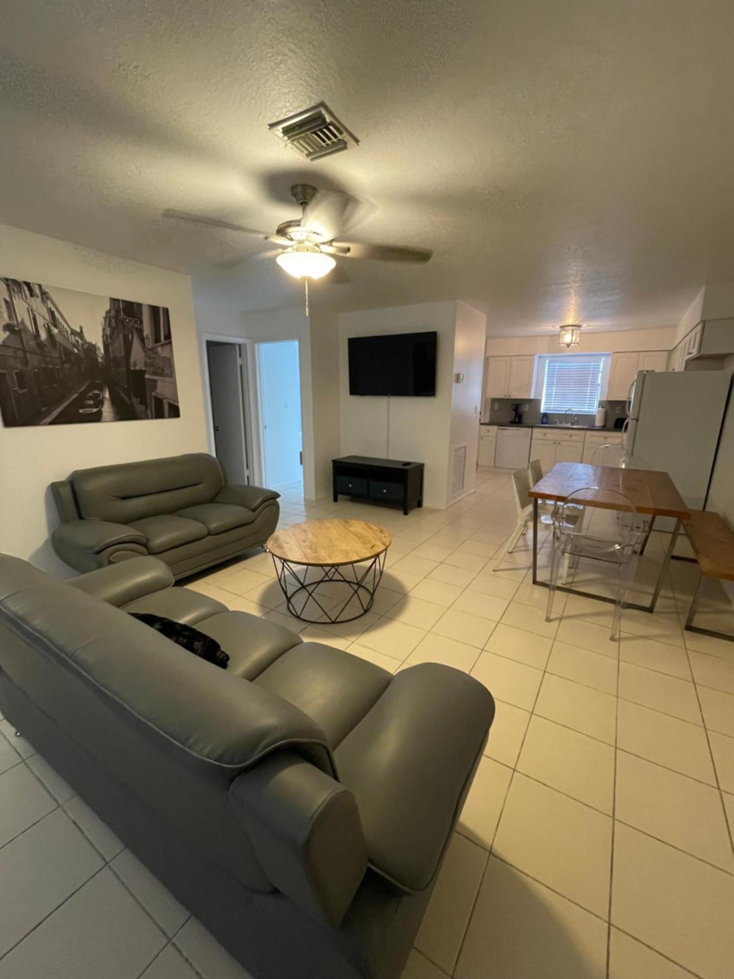 Cozy Downtown Apartments On Water Fort Lauderdale Exterior photo