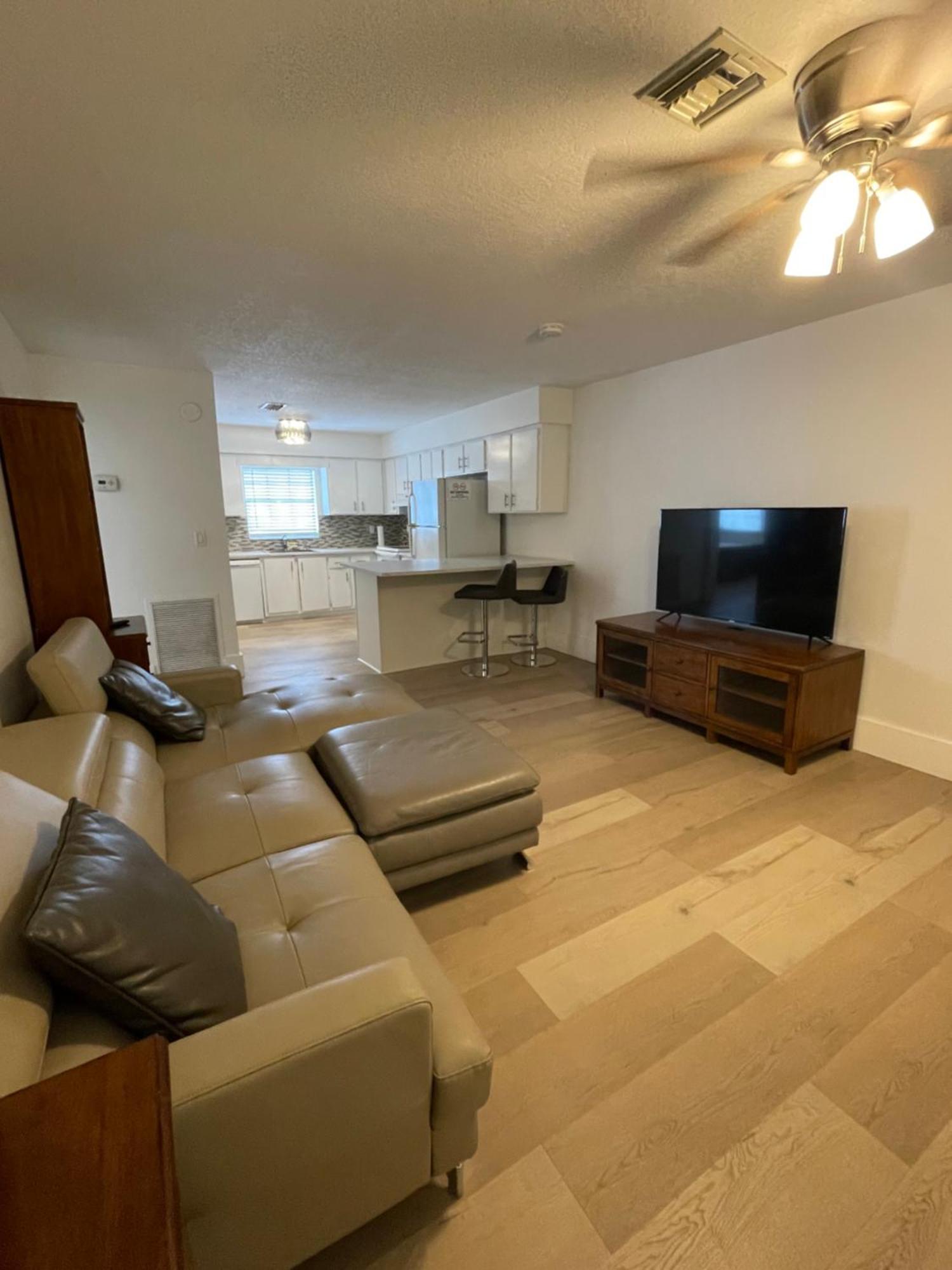 Cozy Downtown Apartments On Water Fort Lauderdale Exterior photo
